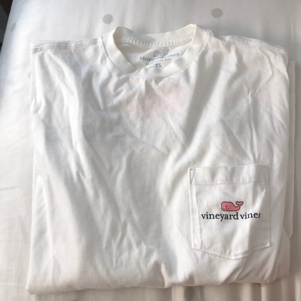 Vineyard vines long sleeve - worn once